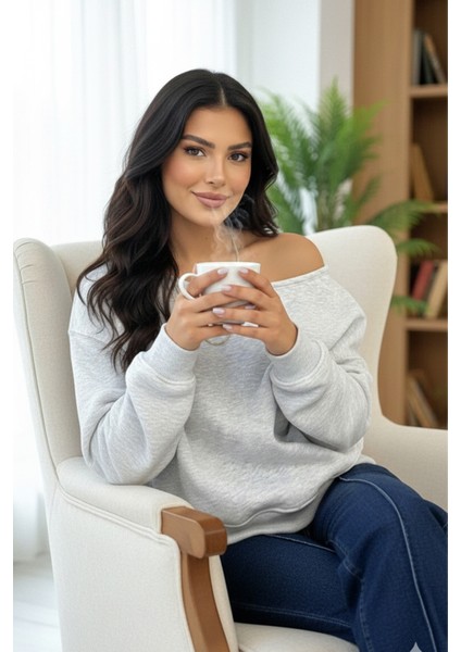 Üç Iplik Şardonlu Uzun Kollu Kayık Yaka Sweatshirt modelleri