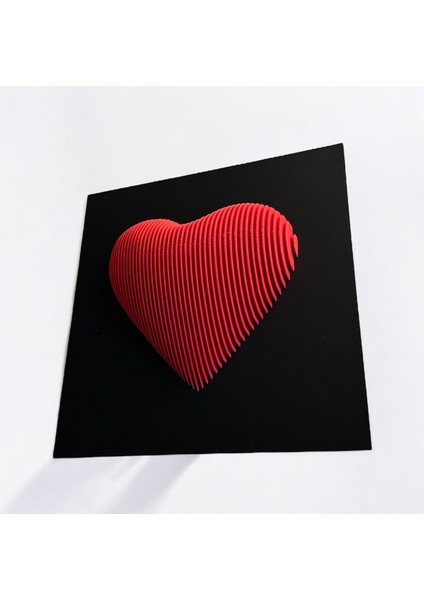 Modern 3 Boyutlu Kalp Sanat Eseri — Siyah Panel Üzerinde Kırmızı Tasarım fırsatları