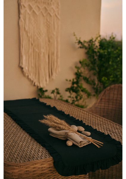 Fırfırlı Masa Runner 120x40 cm – Şık Dekoratif Masa Örtüsü fiyatları