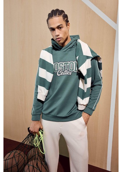 NBA Boston Celtics Boxy Fit Kapüşonlu Modal Sweatshirt E8948AX25AU