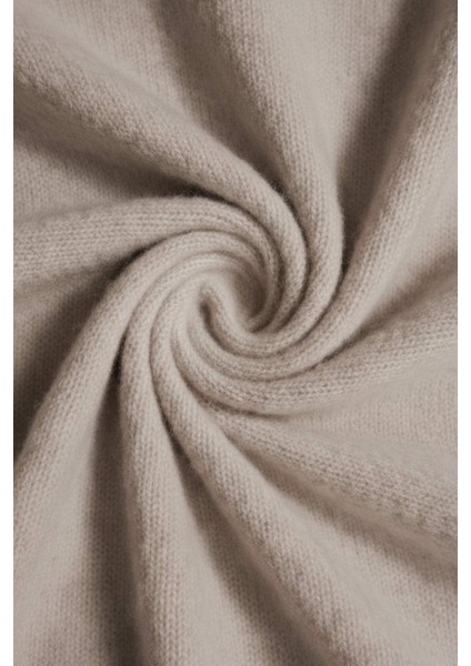 Yün Karışımlı Balıkçı Yaka Oversize Fit Triko Kazak F3252AX25WN modelleri