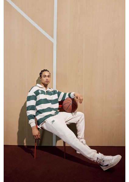 NBA Milwaukee Bucks Boxy Fit Polo Yaka Sweatshirt F5127AX25AU fiyatları