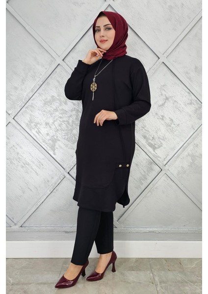 Kadın Kolye ve Düğme Detaylı Tesettür Tunik