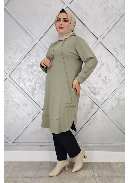 Kadın Kolye ve Düğme Detaylı Tesettür Tunik