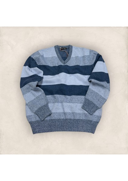 Arslanlı V Yaka Kazak