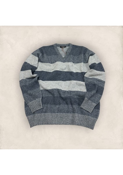 Arslanlı V Yaka Kazak