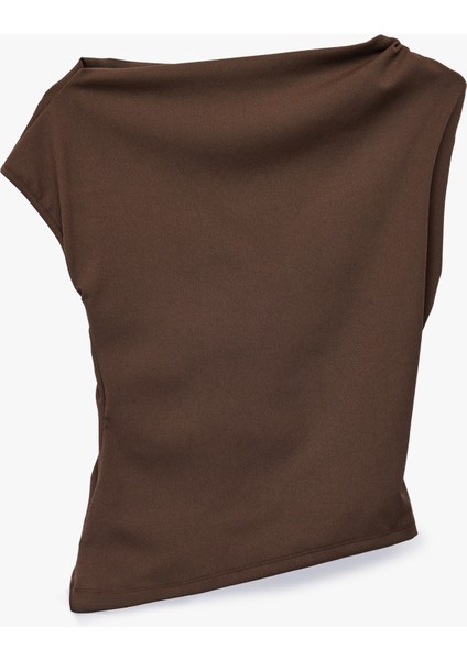 Kolsuz Drape Detaylı Asimetrik Tişört fiyatları