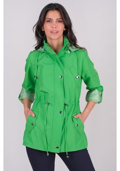 Goudot Kapüşonlu Mevsimlik Parka – Beli Büzgülü, Çıtçıt Detaylı YEŞİL fiyatları