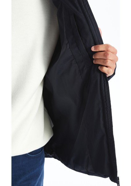 Yeni Sezon Standart Kalıp Kapüşonlu Erkek Şişme Mont fırsatları