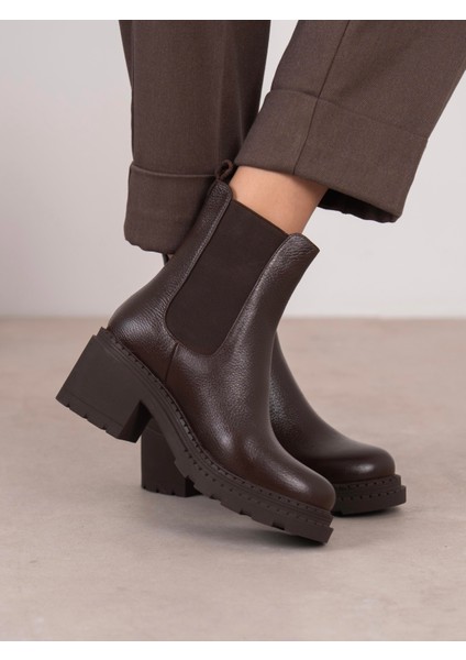 Olyana Kahve Hakiki Deri Kadın Bot modelleri