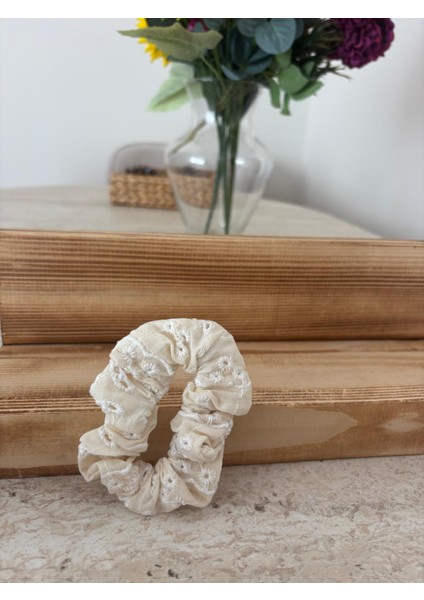 Fisto Kumaş Scrunchıe (Lastik Toka) Krem Küçük Boy fiyatları