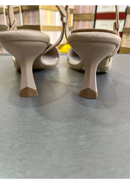 Ten Nud 6 cm Kadeh Topuk Simetri Sivriburun Arkası Açık Kadın Topuklu Ayakkabı