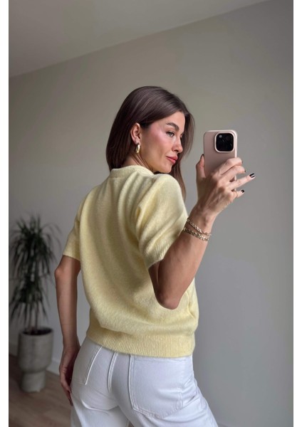 Sarı Kahve Fularlı Kısa Kollu Yün Karışımlı Kazak indirimleri