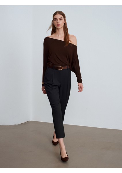 72193 Süet Kemerli Pensli Kumaş Pantolon-Siyah