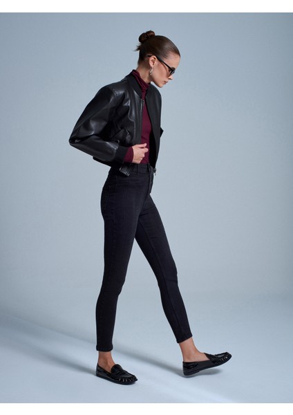 72099 Yüksek Bel Dar Paça Jean-Siyah