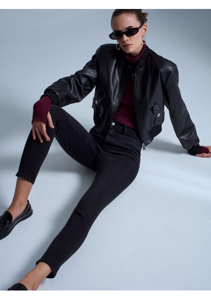 72099 Yüksek Bel Dar Paça Jean-Siyah fiyatları