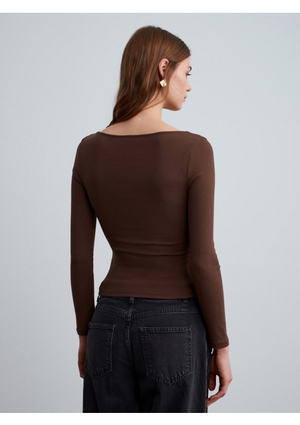 31401 Büzgülü Kayık Yaka Top-Açık Kahve modelleri