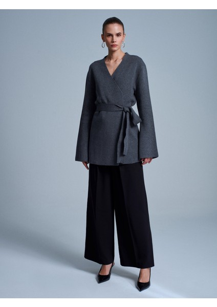 61002 Kruvaze Kemerli Yün Karışımlı Triko Hırka-Füme M. indirimleri