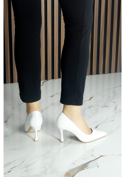 Suzanna Beyaz Hakiki Dana Derisi Sivri Burun Klasik Ince Topuklu Ayakkabı indirimleri