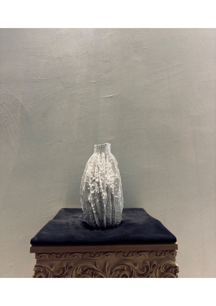 Modern Dekoratif Vazo – 30X16 cm Polyester Sanatsal Obje fiyatları