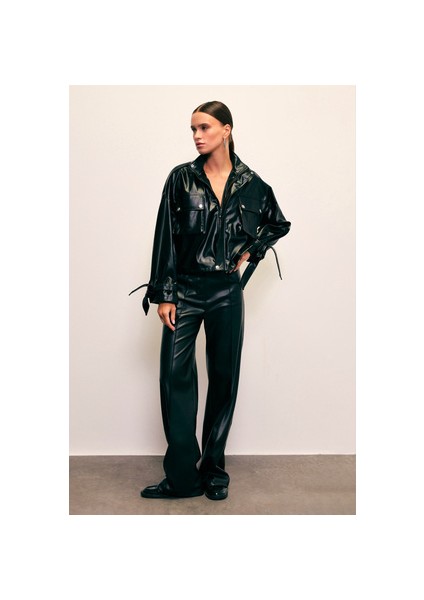 Cepli Kadın Deri Ceket - Siyah Polyester Günlük Stil ile Şık Tasarım