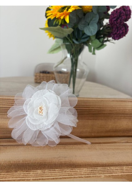 El Yapımı Gül Detaylı Tül Taç Beyaz fırsatları