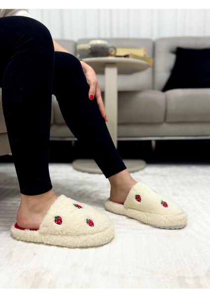 Çilek Nakışlı Yazlık Kışlık Pofuduk Kadın Ev Terliği Çeyizlik Terlik Kaymaz Taban fiyatları