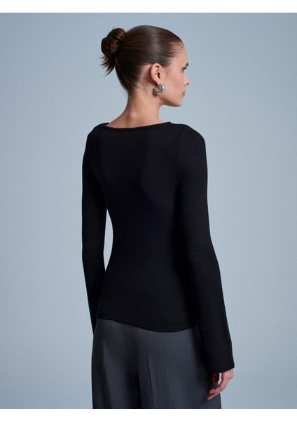 32322 Kayık Yaka Uzun Kollu Top-Siyah fiyatları