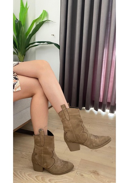 Kadın Vendy Vizon Süet Kısa Topuklu Kovboy Bot fırsatları