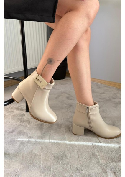 Kadın Mabel Krem Deri Tokalı ( 6 cm ) Topuklu Oval Burun Bot fiyatları