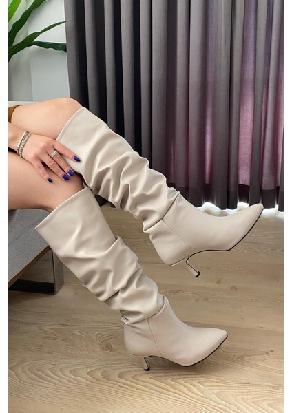 Kadın Tamara Krem Cilt Buzgülü Sivri Burun Çivi Topuk Çizme fırsatları