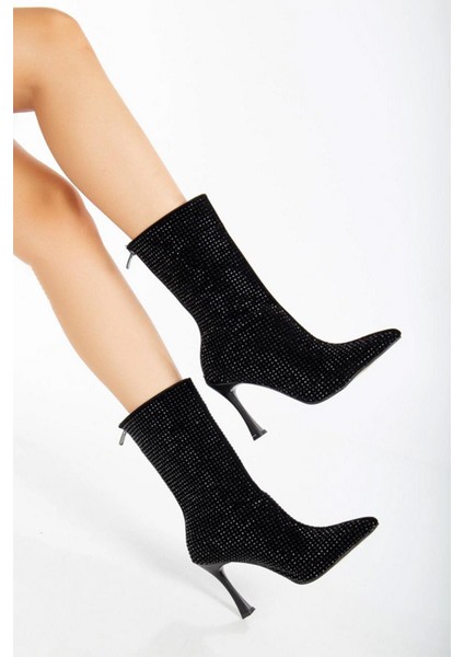 Kadın Londen Siyah Süet Siyah Taş Işlemeli 9 cm Ince Topuklu Arkadan Fermuarlı Kısa Çizme-Bot
