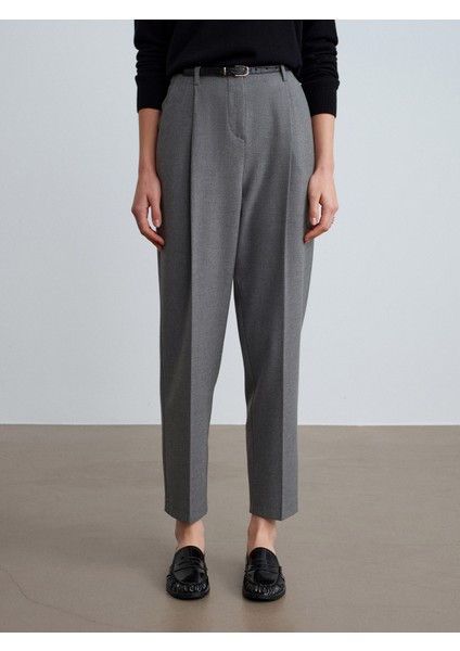 72216 Kemerli Pileli Kumaş Pantolon-Gri fırsatları