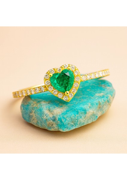 14 Ayar Altın Kalp Kesim Yeşil Zümrüt Yüzük