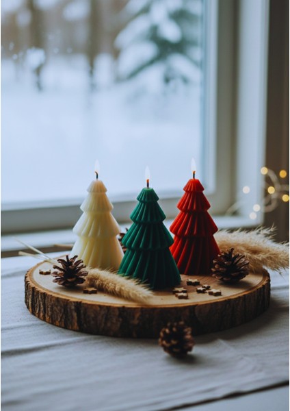 Özel Seri – 3’lü Yılbaşı Çam Mum Seti (Kırmızı – Yeşil – Beyaz) | Okyanus Kokulu | 11.5 x 7.5cm modelleri