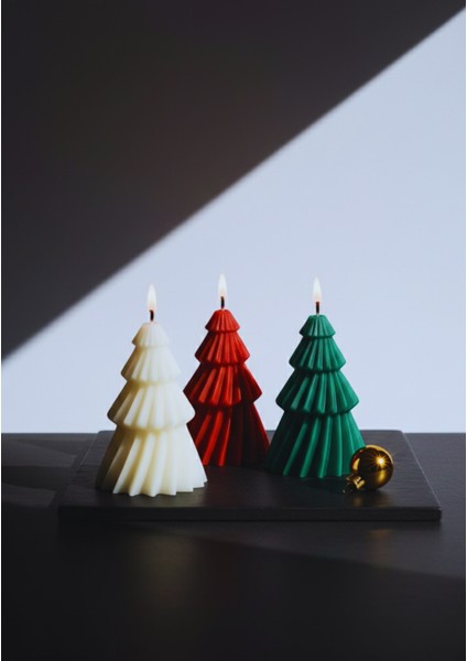 Özel Seri – 3’lü Yılbaşı Çam Mum Seti (Kırmızı – Yeşil – Beyaz) | Okyanus Kokulu | 11.5 x 7.5cm