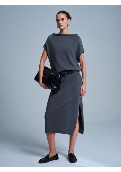 90256 Yün Karışımlı Kemerli Triko Elbise-Füme M. indirimleri