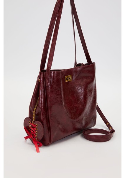 Kırmızı Örgü Aksesuar Detaylı Omuz Çantası fiyatları