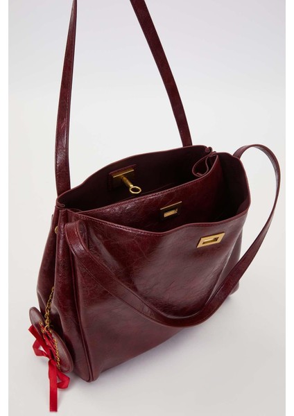 Kırmızı Örgü Aksesuar Detaylı Omuz Çantası modelleri