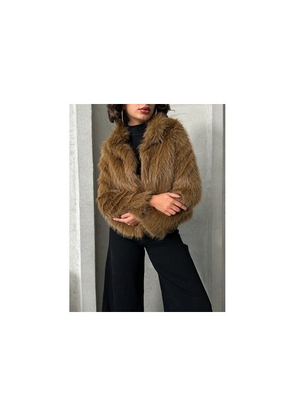 kürk kahve kaban kadın