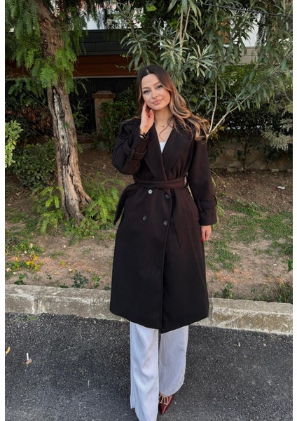 Omuzları Apolet Kuşak Detaylı Kadın Kaşe Kaban modelleri