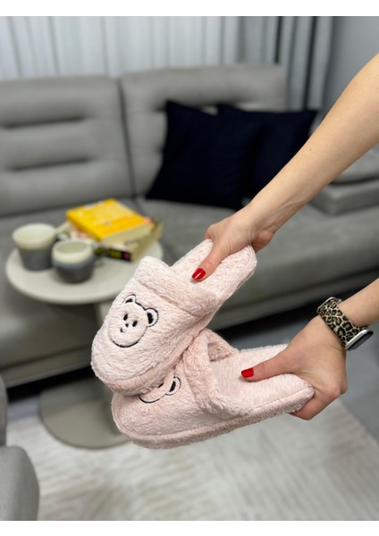 Ayıcıklı Rahat Yazlık Kışlık Kadın Peluş Tüylü Ev Terliği
