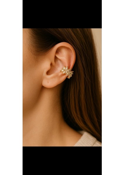 Zirkon Taşlı Kıkırdak Küpe