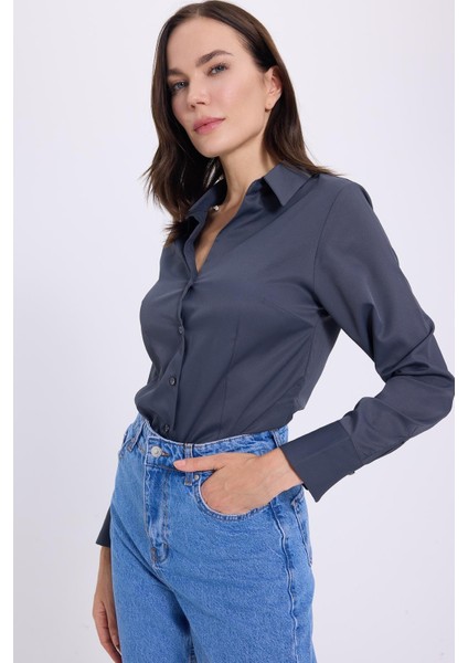 Kadın Slim Fit Dar Kesim Klasik Yaka Uzun Kollu Antrasit Gömlek
