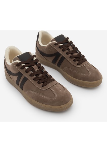 Kadın Sneaker Bağcıklı Düz Taban Spor Ayakkabı Tiyone Vizon fırsatları