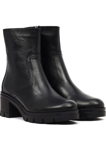 Kadın Siyah Fermuarlı Kalın Topuklu Deri Bot 25WFD414418 indirimleri