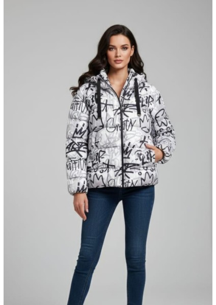 Kadın Grafiti Desenli Kapşonlu Şişme Mont
