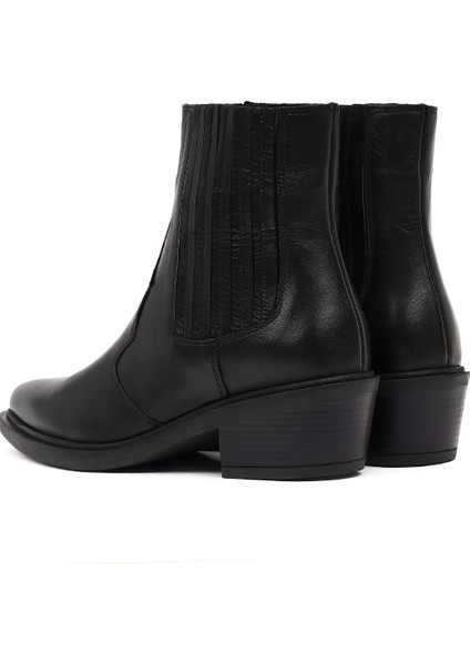 Kadın Siyah Kısa Kalın Topuklu Deri Kovboy Bot 25WFD182718