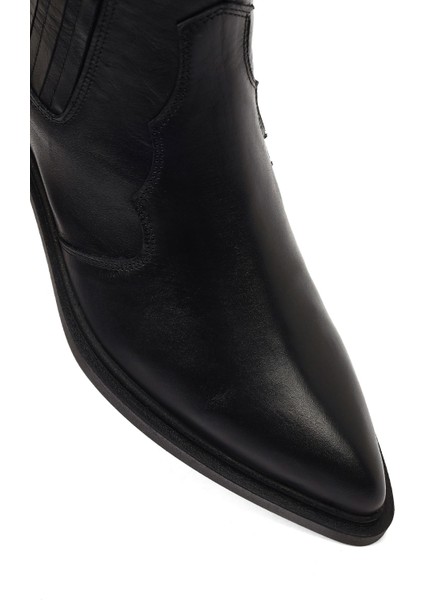 Kadın Siyah Kısa Kalın Topuklu Deri Kovboy Bot 25WFD182718