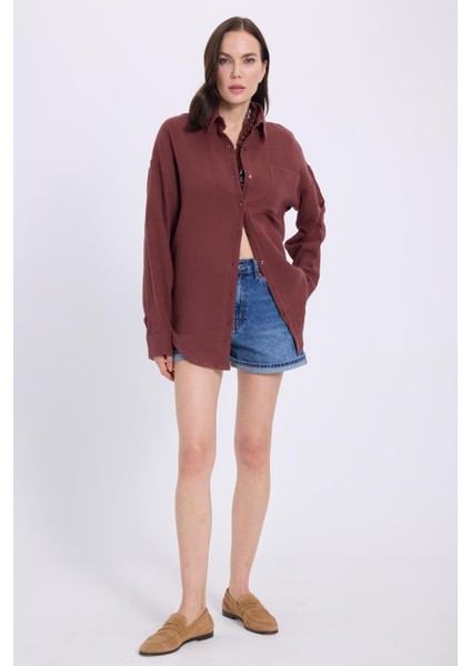 Kadın Oversize Geniş Kesim %100 Pamuk Müslin Kumaş Uzun Kollu Cepli Dokulu Kahverengi Gömlek fırsatları